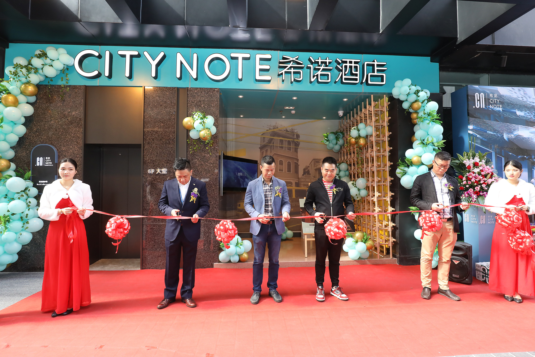 WechatIMG19小.jpg